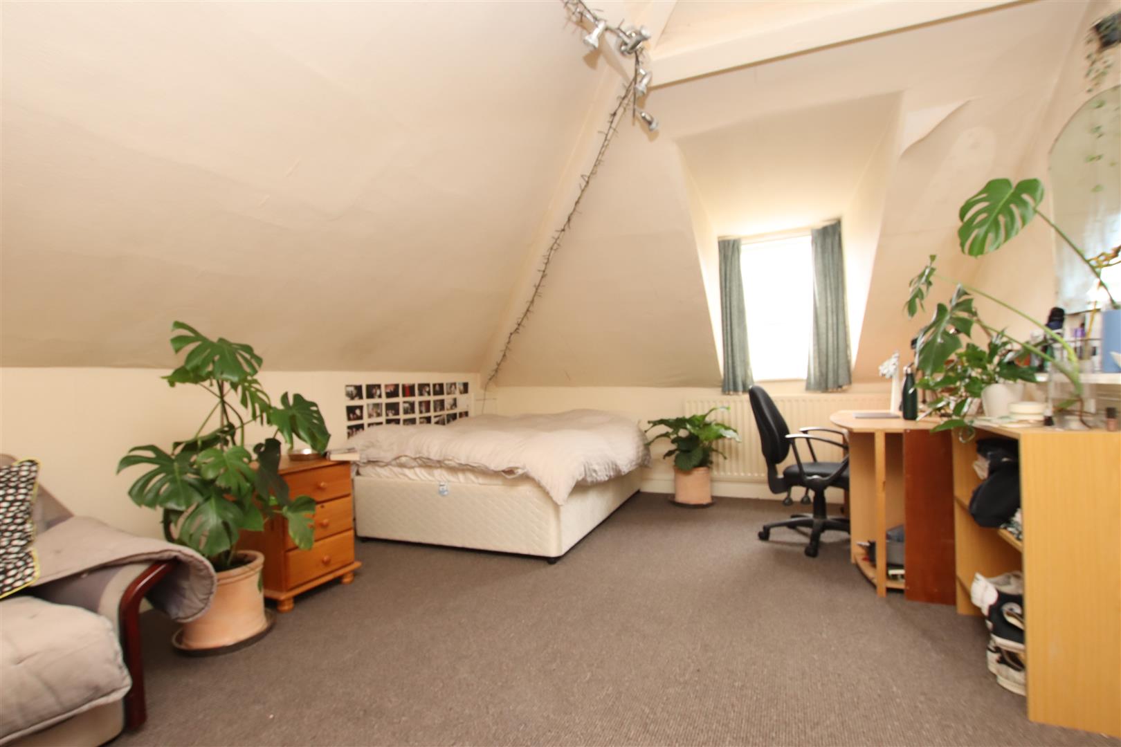 Combe Park, Bath, BA1